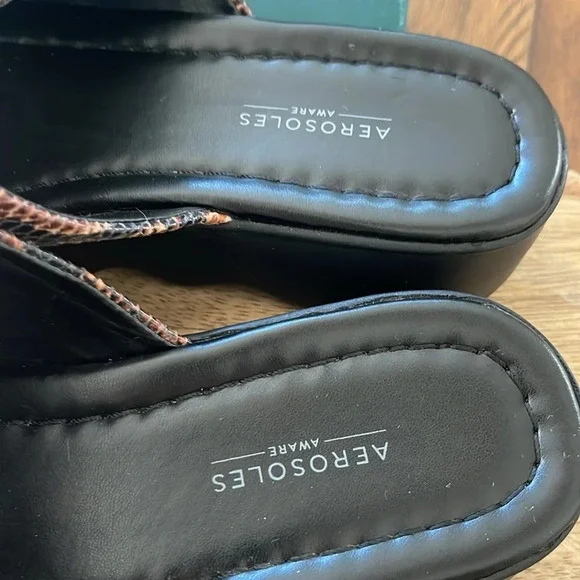 Aerosoles Women's Wanza Wedge Sandal brown black snake print size 6.5 - Picture 15 of 16